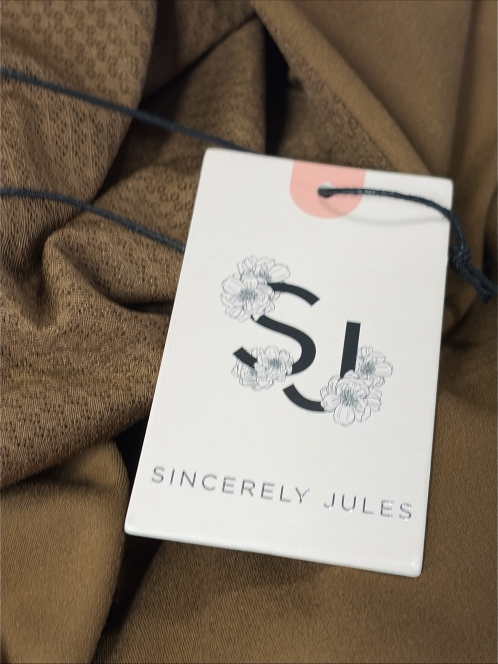 Sincerely Jules Active Women Sz Small Brown Crop Top V-Neck Capped Sleeve - Picture 11 of 11